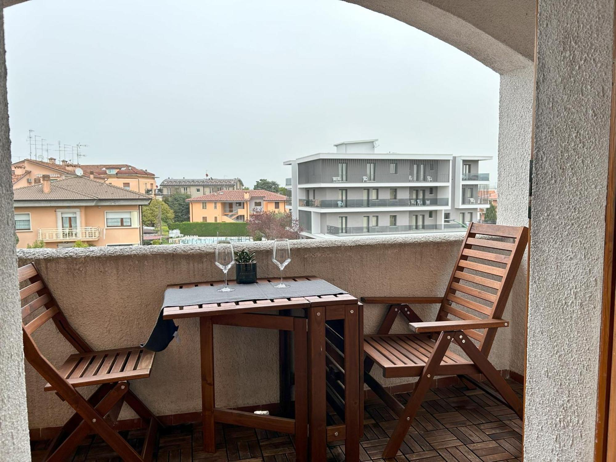 Hide Apartment Peschiera del Garda Exterior foto
